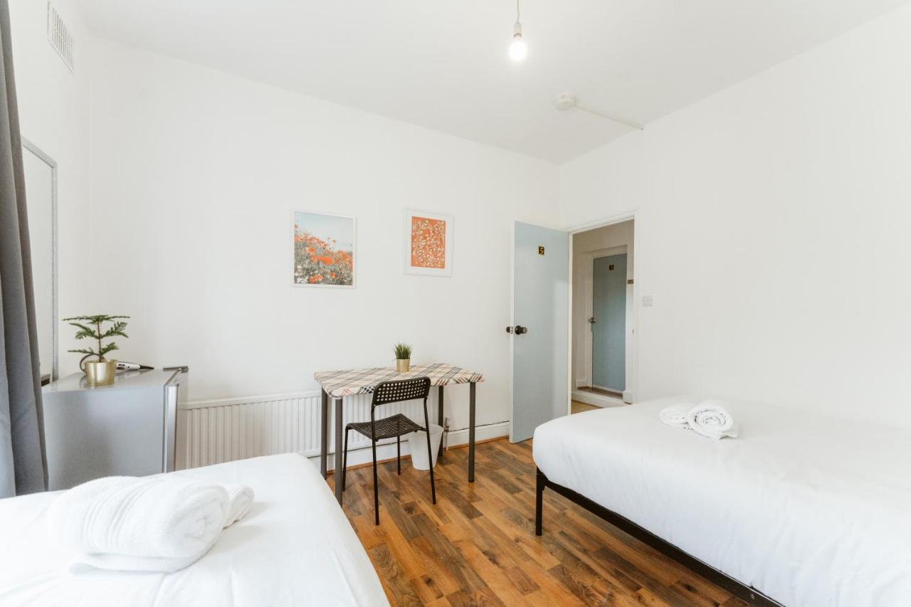 Pensiune Upton Park Bedrooms 25 Min To